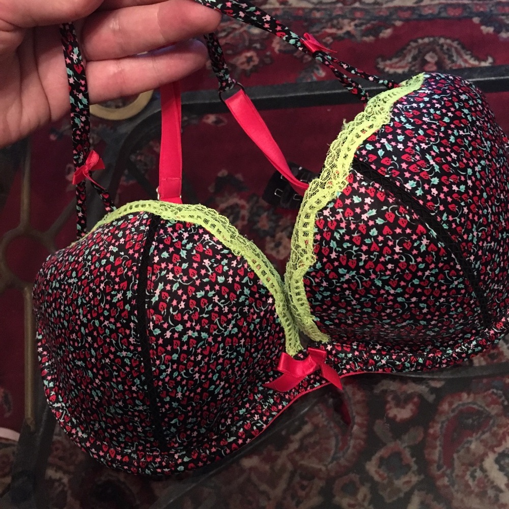 Vs Bra Bundle - image 2